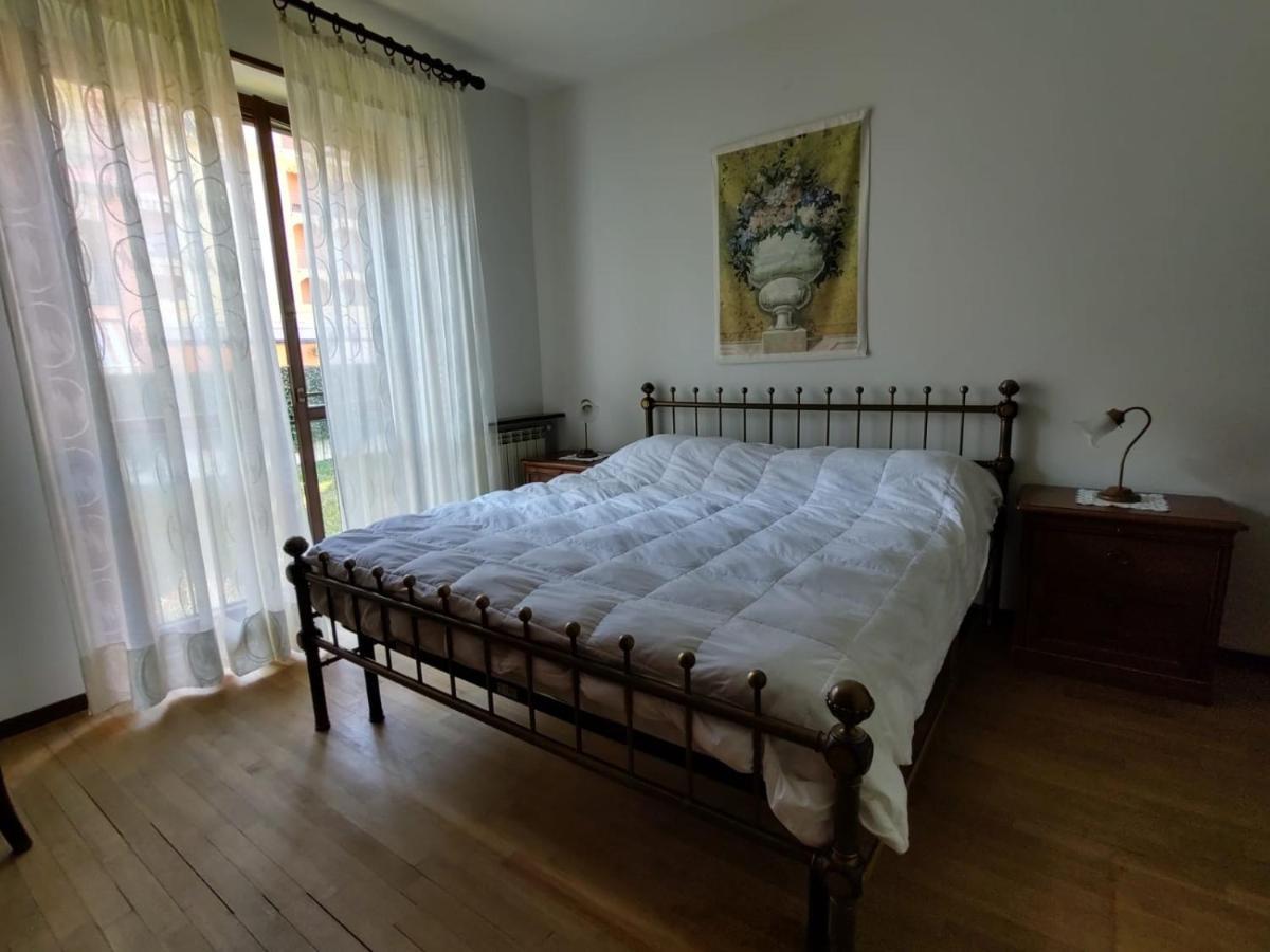 Casa Clivia - 3 Bedroom Apartment With Lake View Стреза Екстер'єр фото